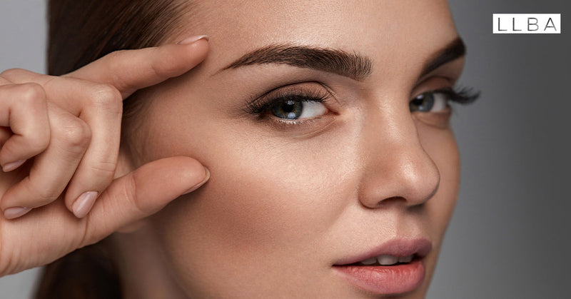 Coloration des sourcils ou teinture des sourcils : Une brève comparaison