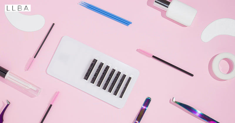 Les outils pour cils que les professionnels devraient posséder