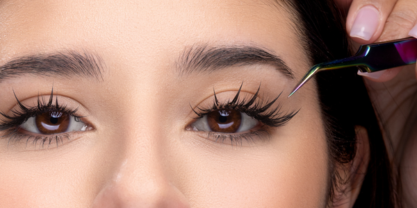 Comment créer des pointes avec les cils Camellia : le guide de l’artiste du cil