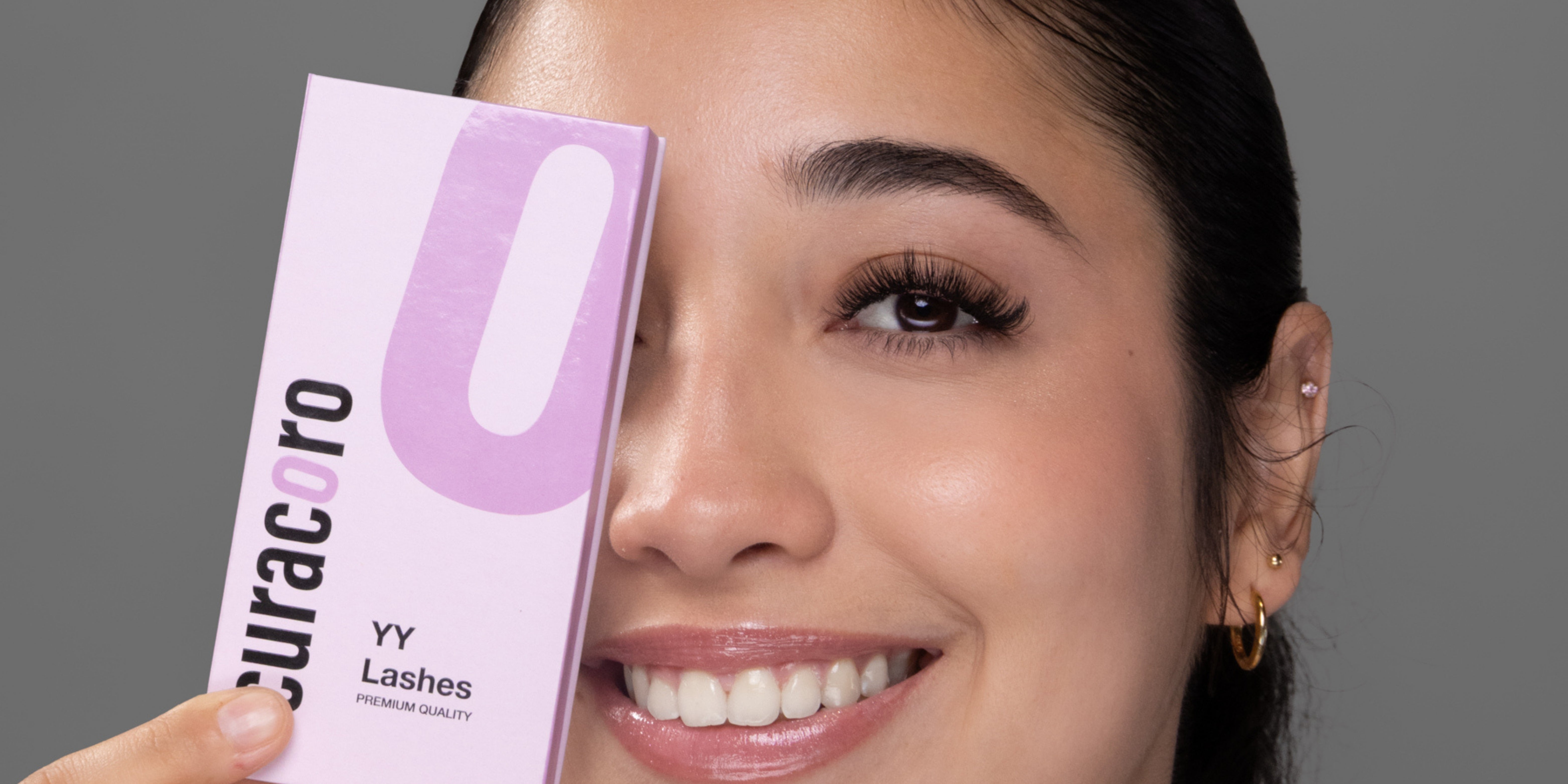 Extensions de cils en U expliquées : la structure derrière des poses hybrides et volume plus nettes