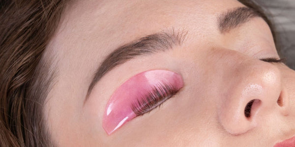 Le rehaussement de cils coréen : pourquoi tout le monde en parle en 2026