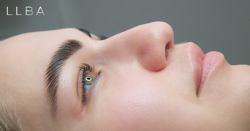 Combien de temps tient un rehaussement de cils ?