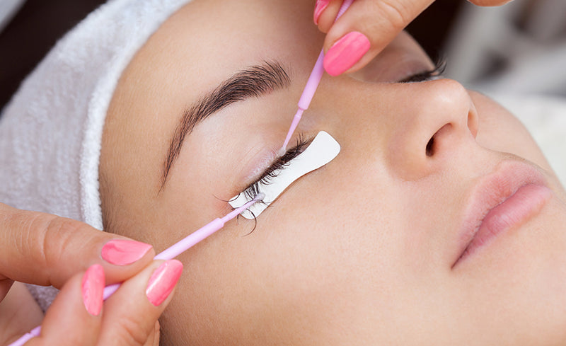 Conseils pour retirer les extensions de cils