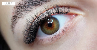 Guide complet pour poser les extensions de cils hybrides intégrales