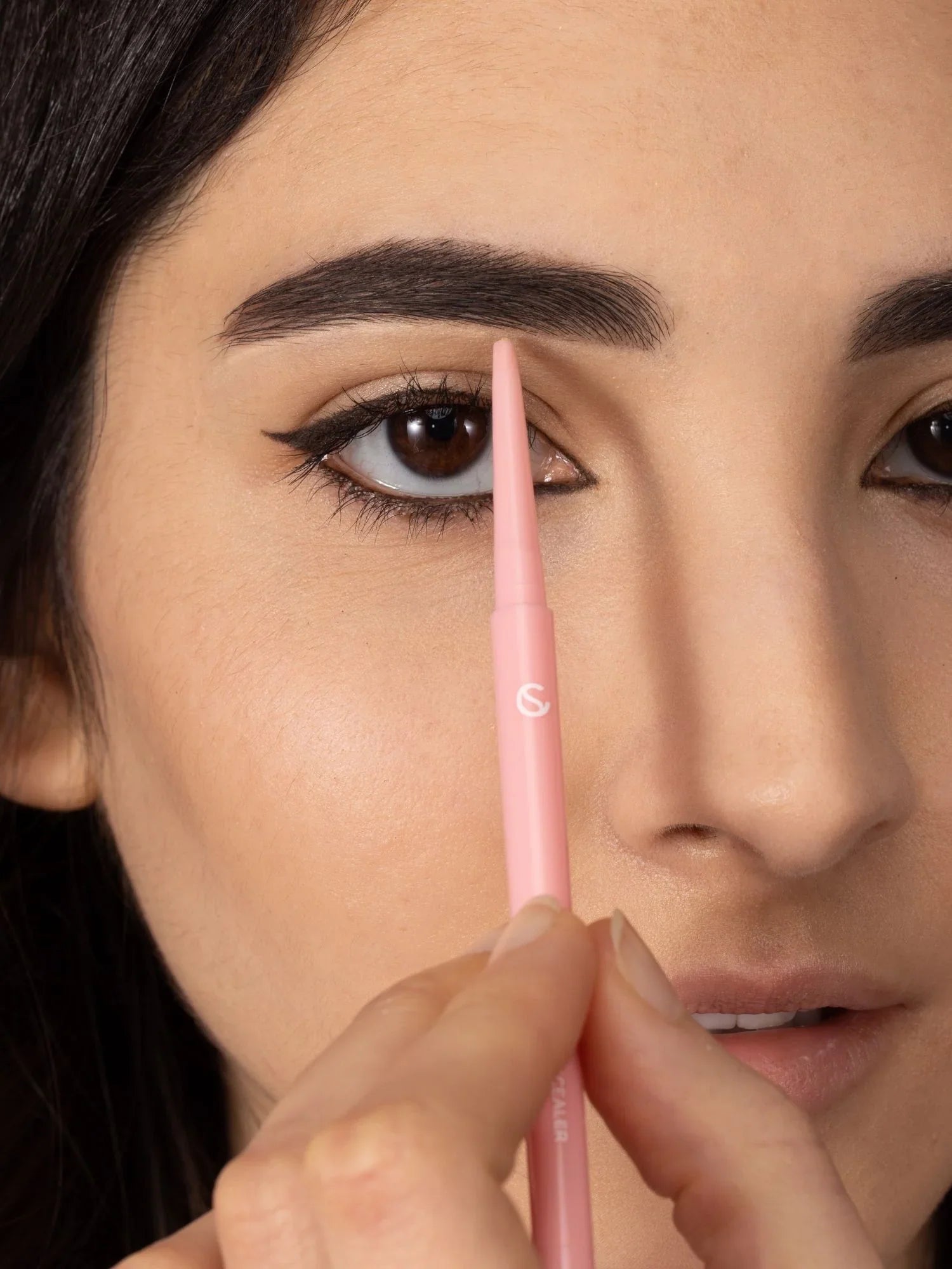 Supercilium Micro anti-cernes pour sourcils