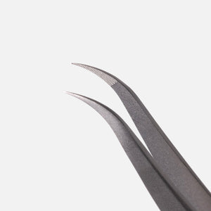 Aurora Fine-Tipped Tweezer – Precision Lash Tool for Anime Spikes | Curacoro