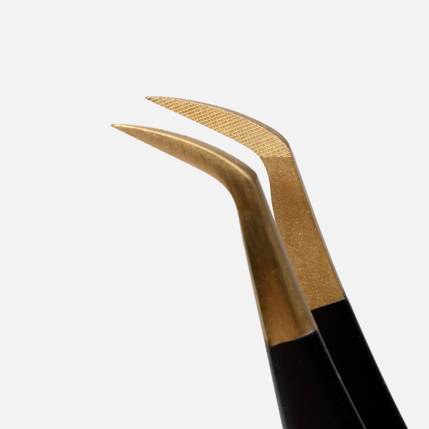 Pince à cils pré-fan à embout court, angle 45° – Crimson Rose