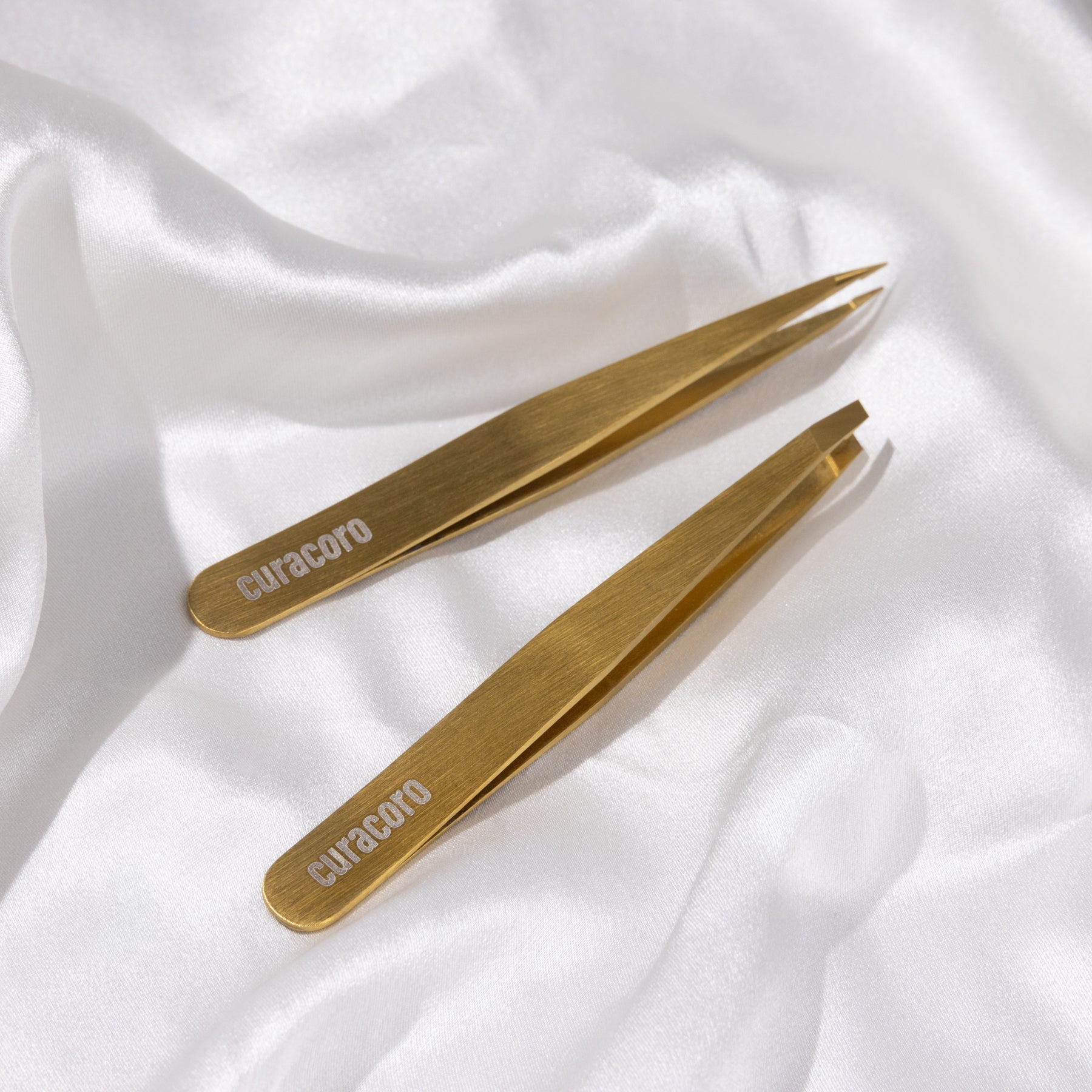 Set de pinces à sourcils (2 pièces)