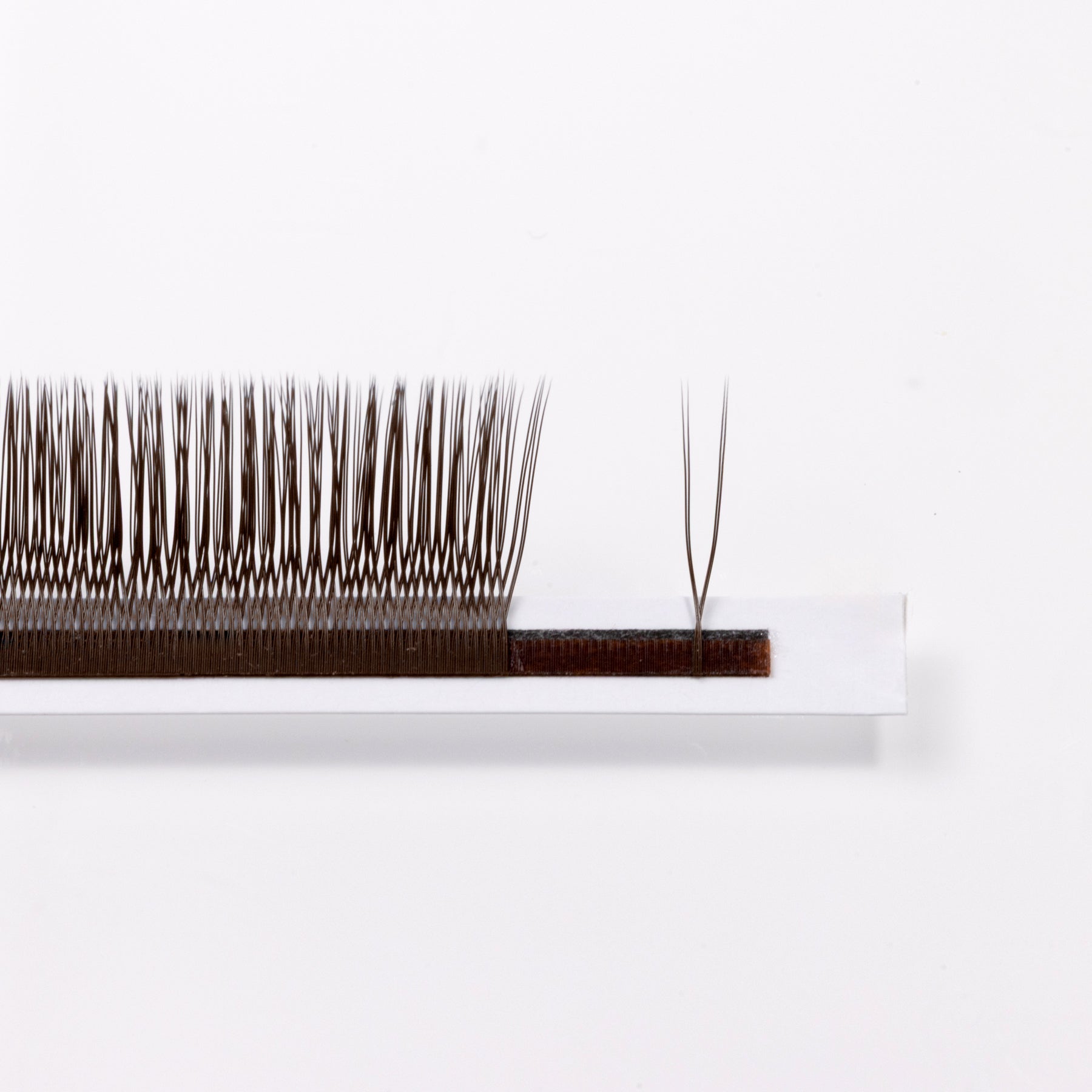 Cils Narrow YY (forme en U 2D) – Brun