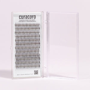 Curacoro Spike Closed Fans in clear plastic case, featuring 3D-6D volume lashes with 0.07-0.10 thickness on white background.