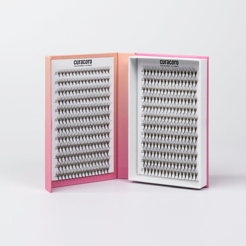 Curacoro Lashfolio box with 7D 0.03 triple spike lashes displayed, featuring dense and voluminous lash fans.