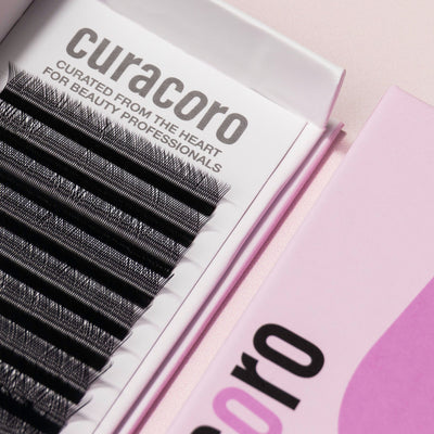 curacoro-YY-lashes-closed-up